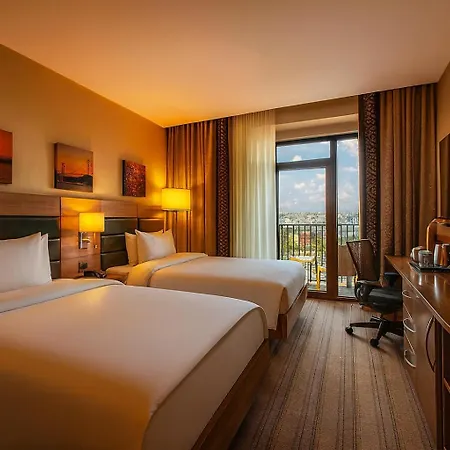 Dosso Dossi & Golden Horn Κωνσταντινούπολη