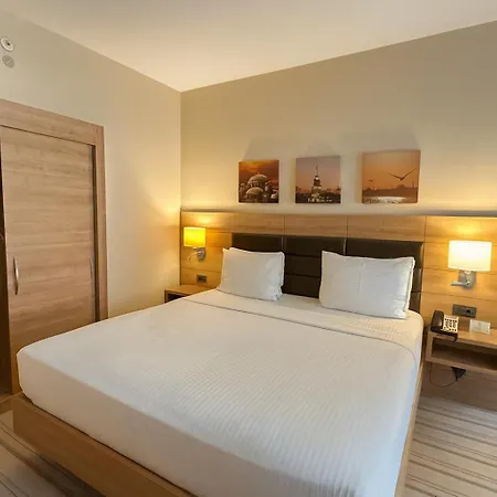 Dosso Dossi & Golden Horn 5*